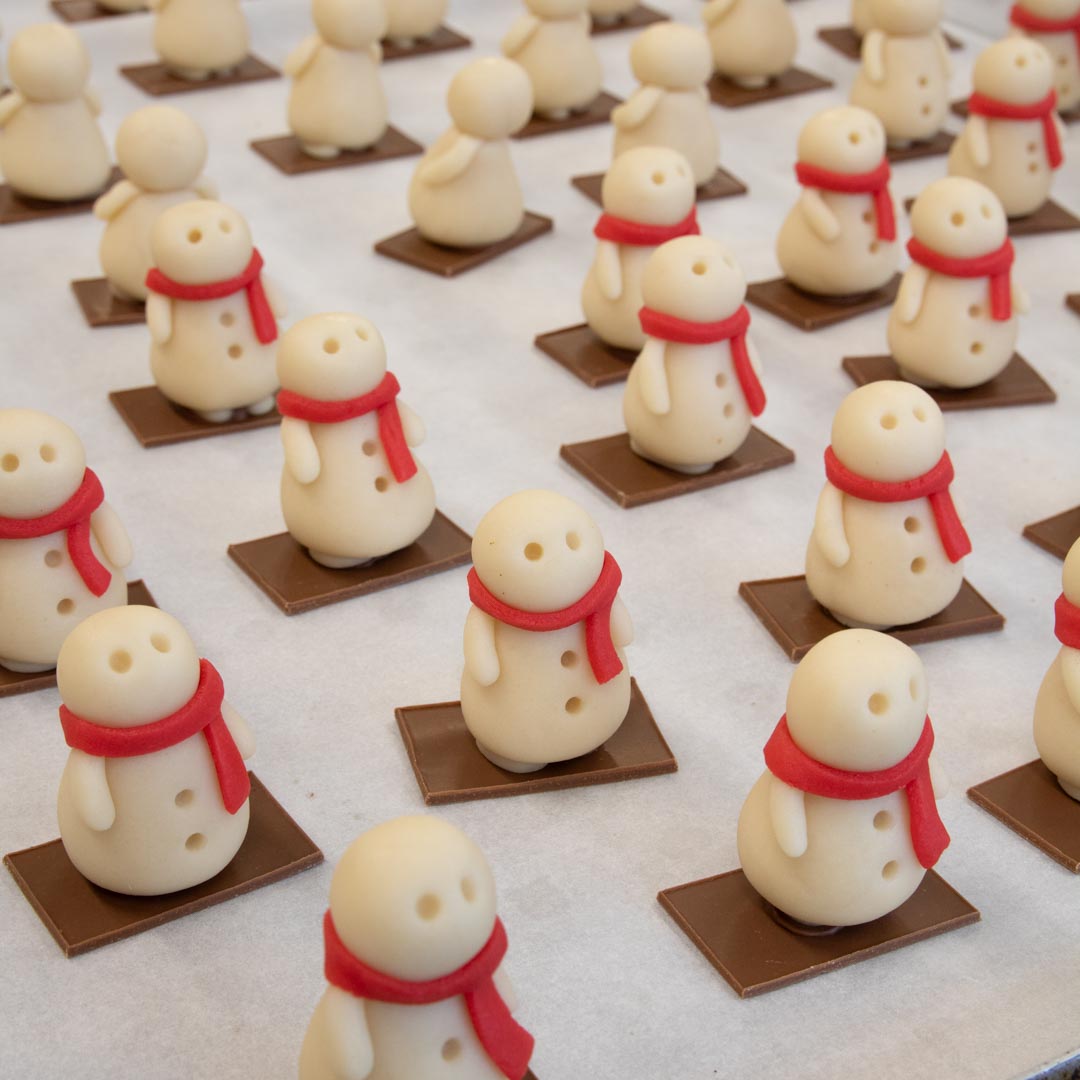 Meret's Schneemänner aus Marzipan.