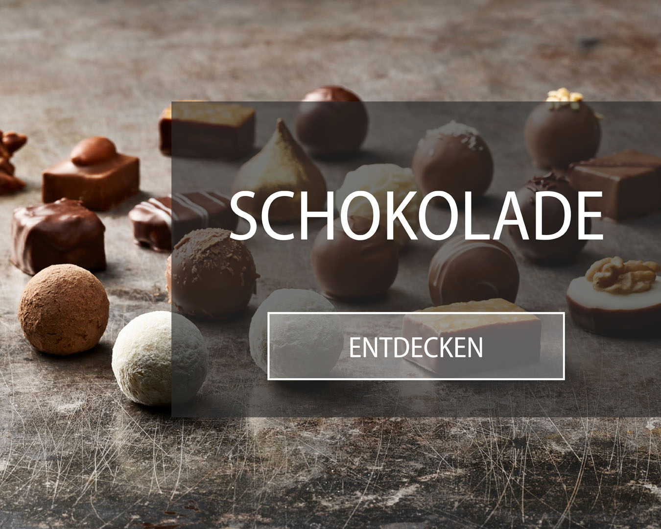 Diverse handgemachte Truffes und Pralinen wie Champagner Truffe, Kirschspitzli, Caramel-Pralinen etc.
