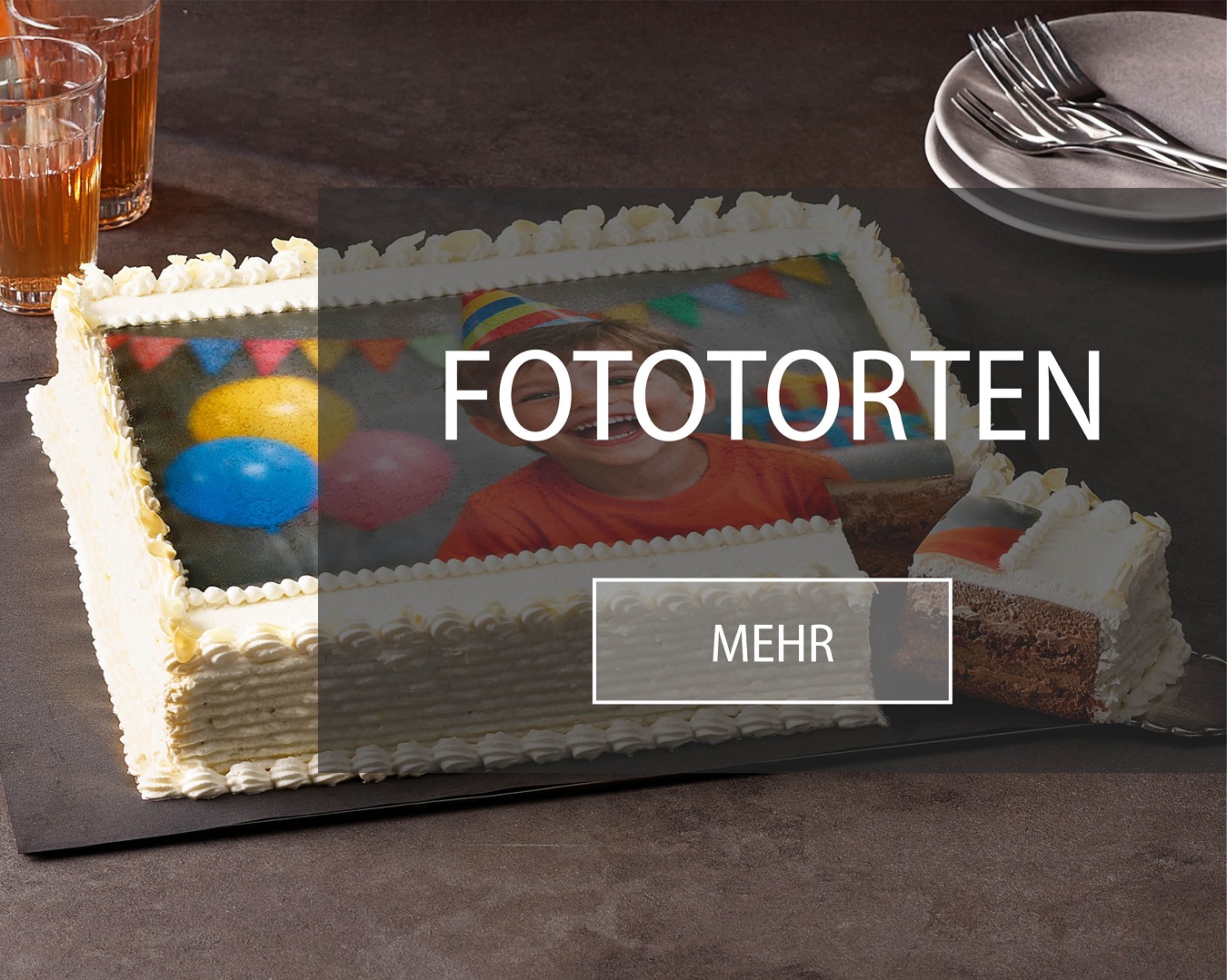 angeschnittene Fototorte für Kindergeburtstag
